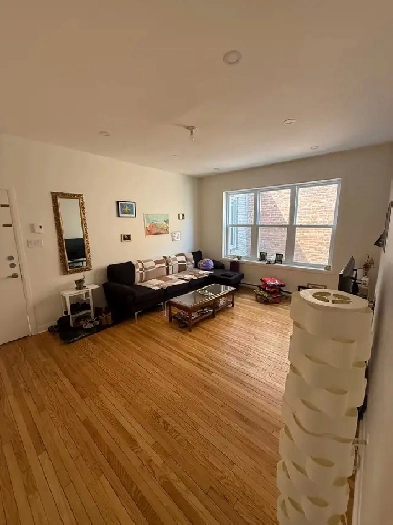 2 Bedroom 1 Bath Mile End LEASE TRANSFER Image# 1