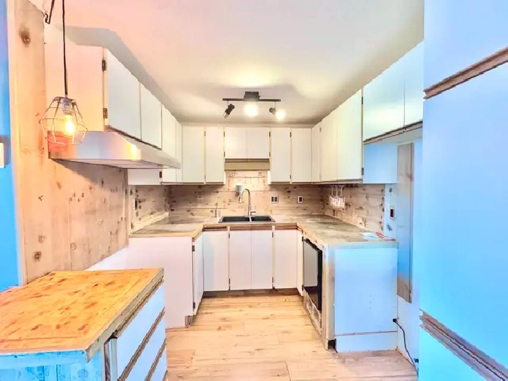 Condo à louer Pointe-aux-Trembles in City of Montréal,QC - Apartments & Condos for Rent