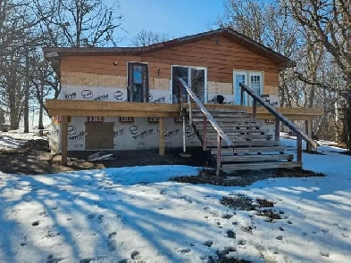 UNFINISHED BUISINESS WATERFRONT, LAC DU BONNET Image# 1