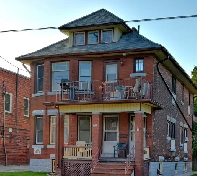 Just updated! 2 bedroom apartment~$1495 inclusive Image# 1