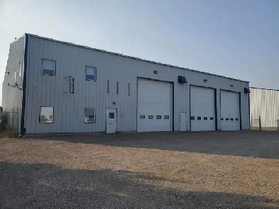 Light Industrial Shop for LEASE  - Strathmore Alberta Image# 2