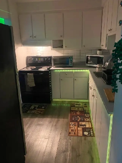 chambre a louer pres de tout les service (600$) Image# 1