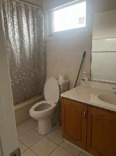 One bedroom for rent one bathroom Image# 2