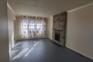 3 Bedrooms house for rent Image# 3
