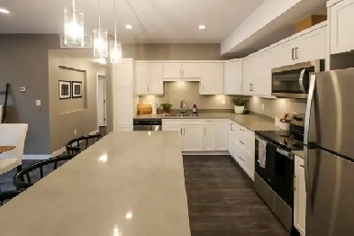 Spruce - 3-bedroom Apartment | Corner Unit | All Utilities Incl. Image# 2