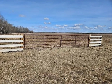 10.08 Acres - Vacant Residential Land near Debolt, AB Image# 2