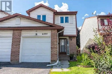 3-bedroom townhouse in Orleans for Rent - Available June 1 Image# 1