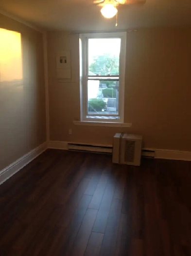 One Bedroom Apartment, Town of Exeter Image# 1