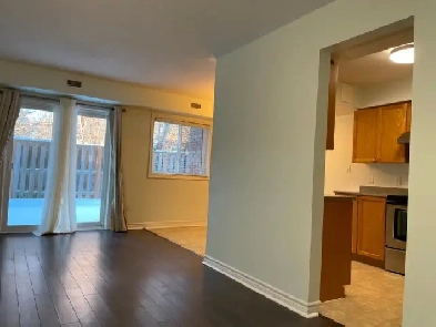 COBOURG 2 BEDROOM CONDO: COME SEE! (905) 349 2400 Image# 9