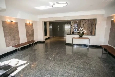 looking for lgbtq roommate Image# 1