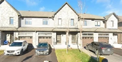 Spacious 3-Bedroom Townhouse in Carleton Place Image# 1