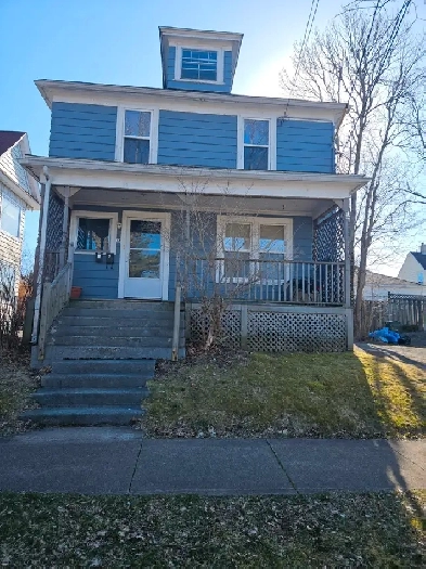 2 Bedroom Apartment 14 Queen St. Sydney Image# 1