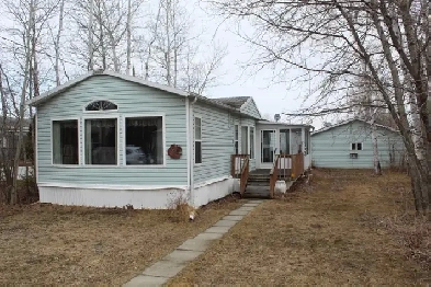 64 Village Drive, Ste Anne Image# 1