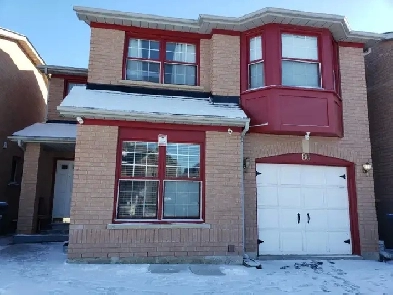 3-Bdrm Detached House for Rent at Bramalea & Sandalwood Image# 1