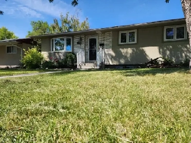 3 Bedrooom 1 Bath Main Floor in Southview SE Calgary Image# 3