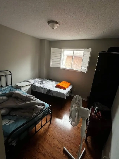 Room for rent in sharing! Image# 1