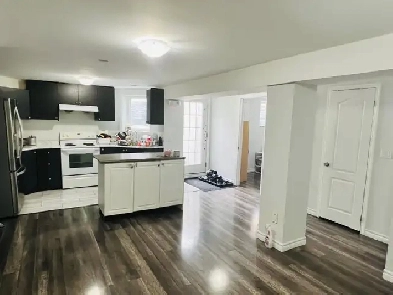 Private furnished Room rent for one Girl Sandalwood & Creditview Image# 1