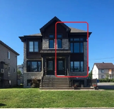 Condo sur 2 étages Image# 1