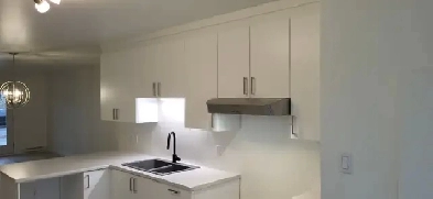 5 1/2 Dispo maintenant, sans escalier, prise auto élec. Image# 10