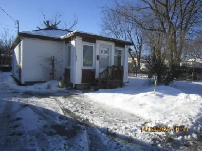 Maisons a louer rénové dans un Quartier tranquille a Fabreville Image# 1