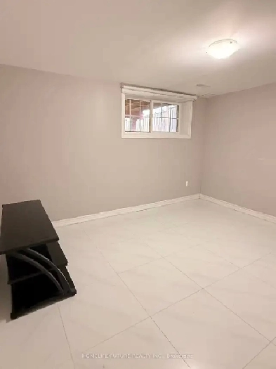 Amazing - For Rent In Scarborough - Great Location Image# 2