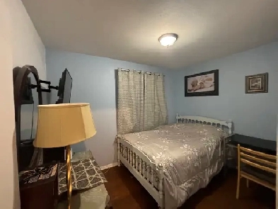 Room to rent 5 min walk to U of M! Male Student! Image# 1