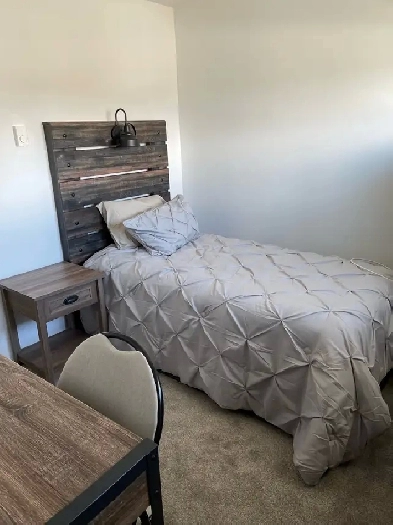 ROOM FOR RENT NEAR VIU & BUSES & SHOPPING Image# 6