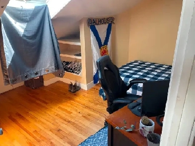 Sublet On 1250 Oxford Street Across From Dalhousie May-August Image# 1