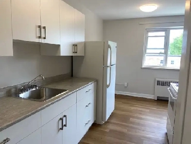 June 1st - Two Bedroom Apt – Second Floor - Secure Building Image# 1