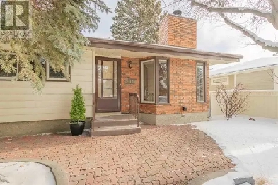 House for Rent in Varsity Nw Calgary with heated garage Image# 8