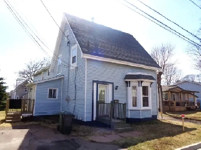 Duplex On Myrtle street Summerside Image# 6
