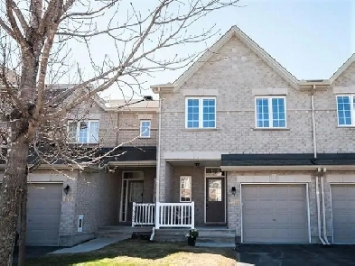 Spacious 3 Bedroom townhome in Kanata avail.  in June Image# 1