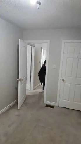 House for Rent in vaughan , Jane and Teston Image# 1