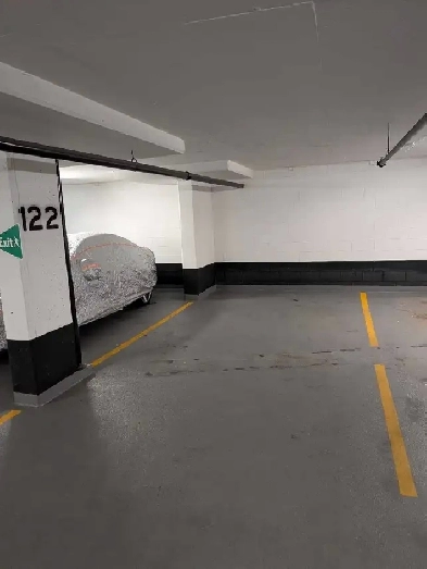 Parking at 209 Fort york Image# 1