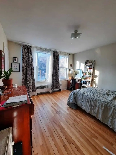 2 Bed 1 Bath CentretownlGolden Triangle Image# 1