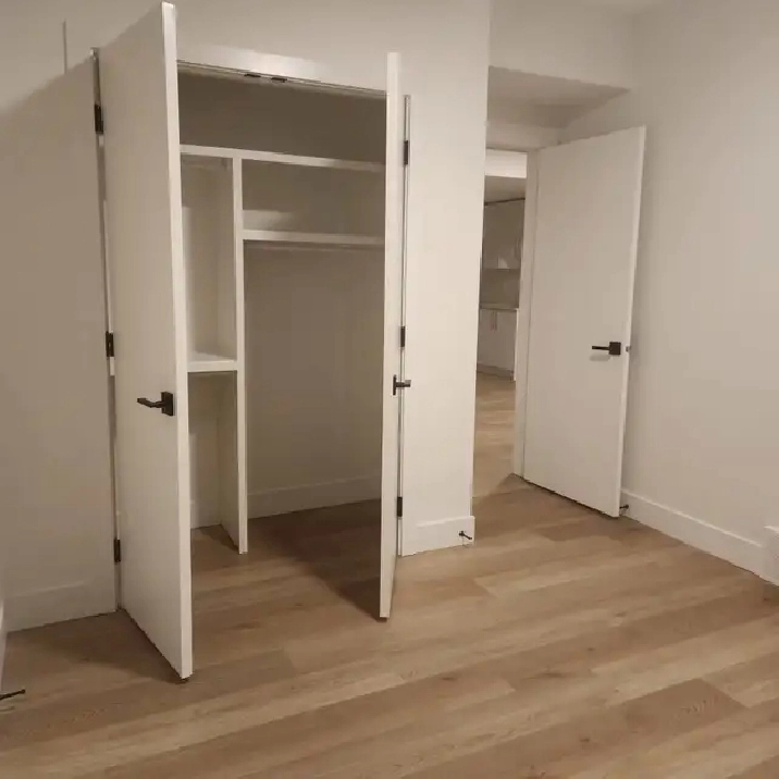 2 Bedroom Legal Suite (All Inclusive) in Edmonton,AB - Apartments & Condos for Rent