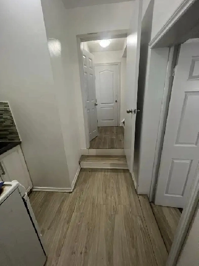 Furnished Room for rent @ Square One Mississauga Image# 10