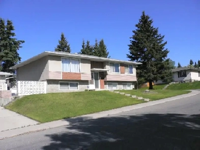 Excellent Quiet Big Room Nearby Centre St. &78v NW Image# 1