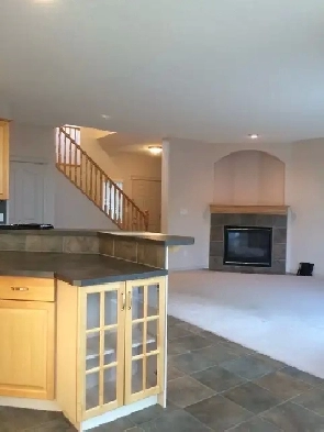 $2700 - 4 Bd 3.5 Ba Executive Home with In-Law Suite Image# 1