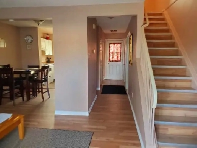 3 BEDROOM FURNISHED TOWNHOUSE FOR RENT IN THICKWOOD Image# 1