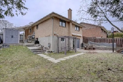 Private Basement Apartment! 1 Bed 1 Bath! Free Parking! Oshawa! Image# 1