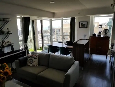AVAILABLE NOW: Queen West L Penthouse Condo: 2bdr/2bth Image# 10