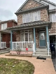 2 bedroom Furnished walkout basement near warden station! Image# 5