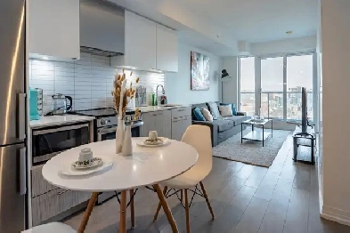 Cozy Warm | Core Downtown Airbnb Image# 5