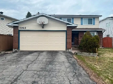 House for sale close to Ottawa river $599,900 Image# 2