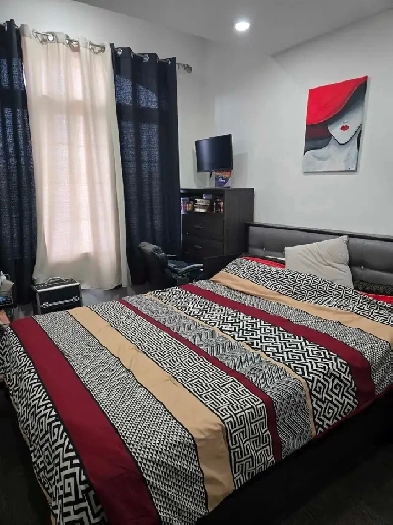 Room for rent Available cal: 905 783 3748 Image# 1