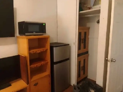 Room for rent 600.00pr month Image# 1