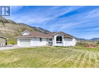 Beautiful Acreage Home Image# 8
