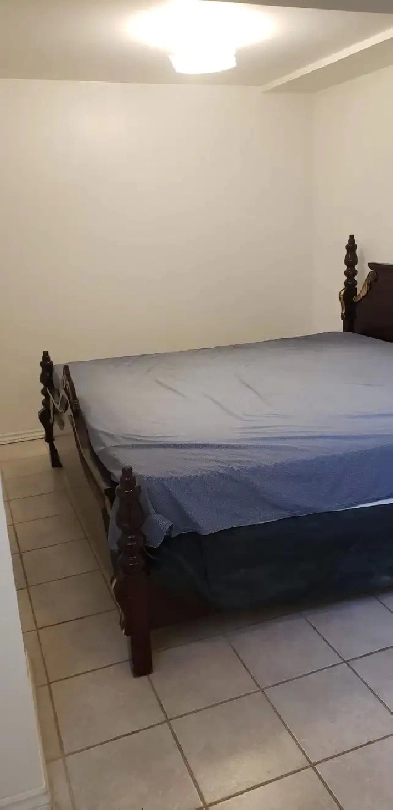 Extra large room for Rent in Brampton for 1 or 2 females only Image# 1