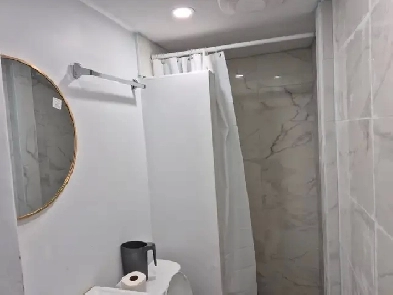 New Renovated basement 1 bedroom shared-$1000- north York Image# 4